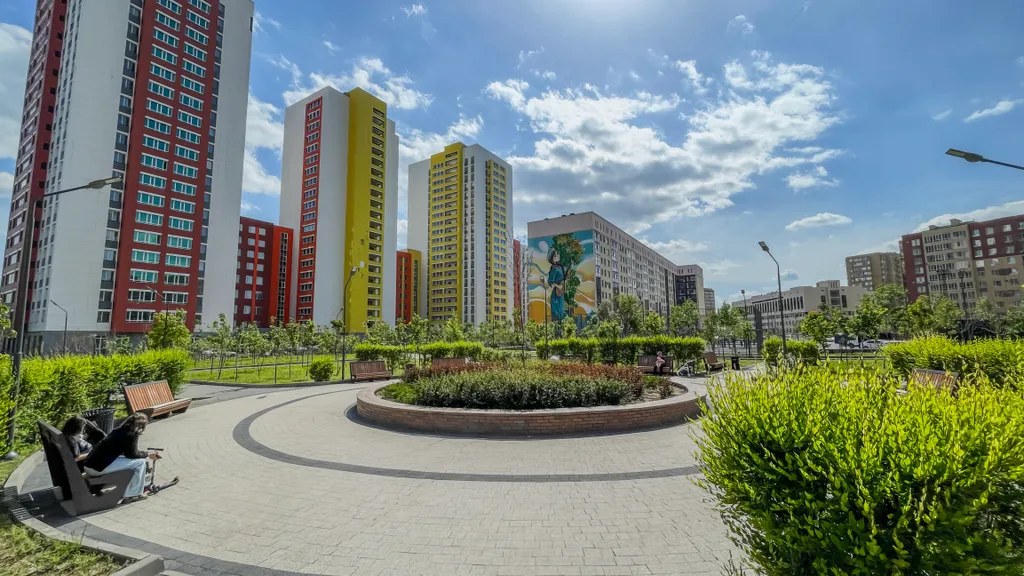 Уютная квартира возле набережной в Астане