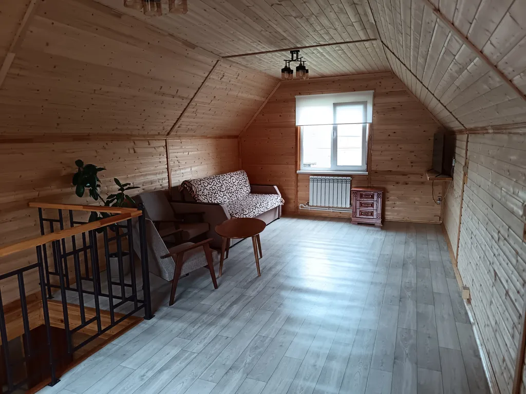 Частный двухэтажный новый дом