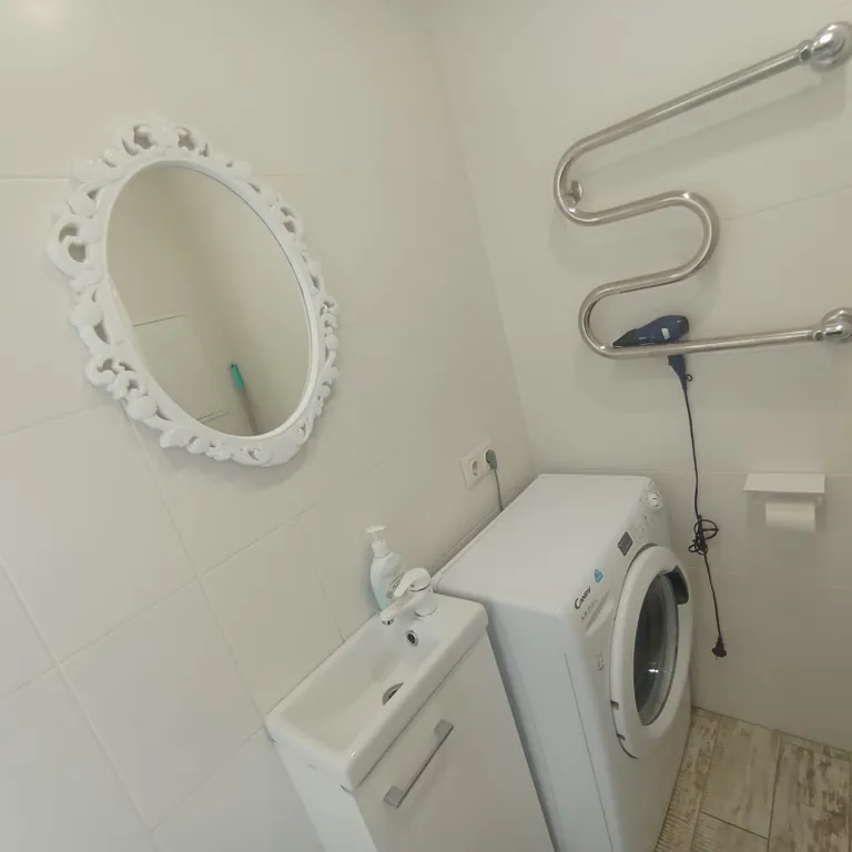 Квартира с балдахином натуральная мебель готика