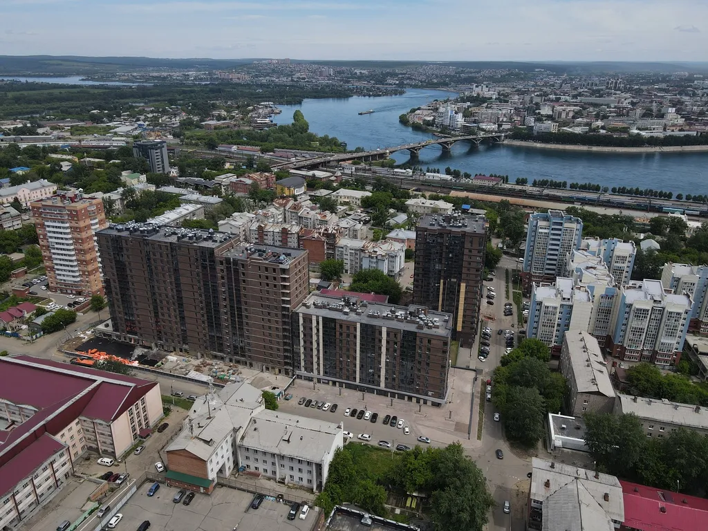 Квартира с лоджией, 5 мин до центра, новый дом