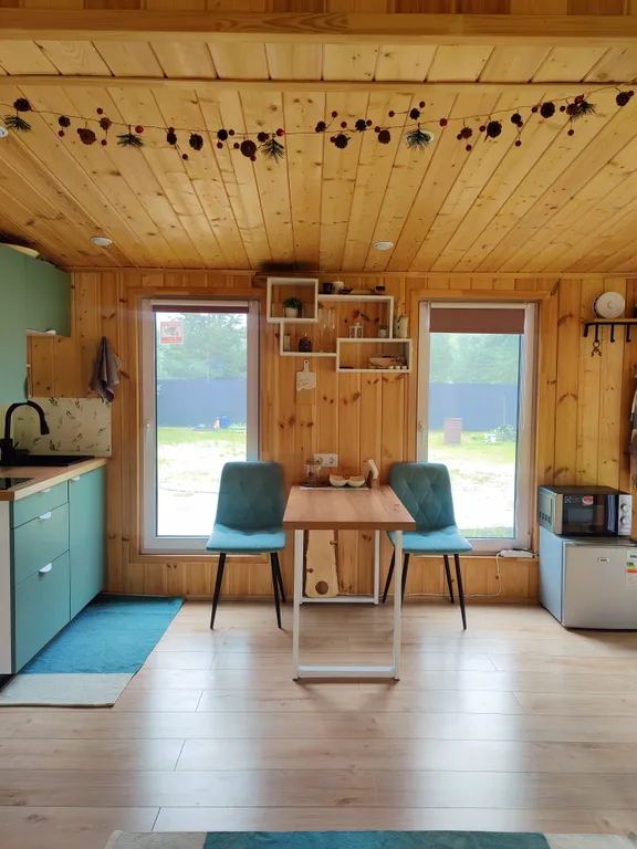 Домик с баней в лесу