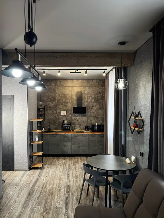 Красивая двухкомнатная квартира формата евро в центре рядом с вокзалом