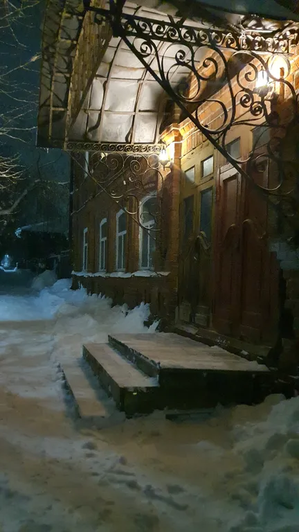 Иконников - уникальные апартаменты в купеческом особняке с печью и баней