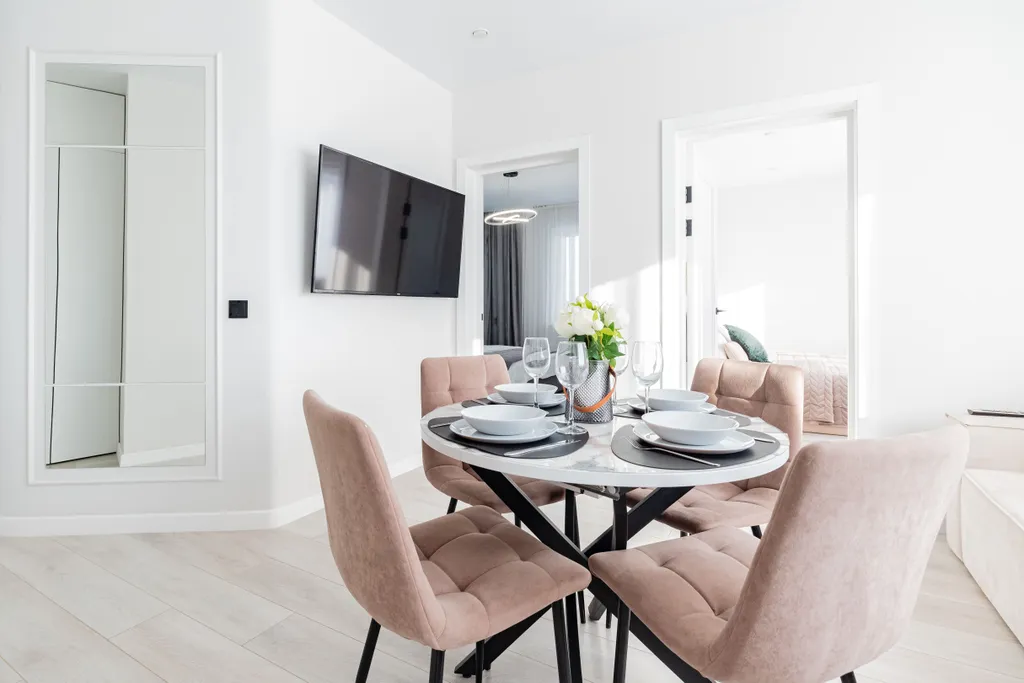 Современная евротрешка в центре