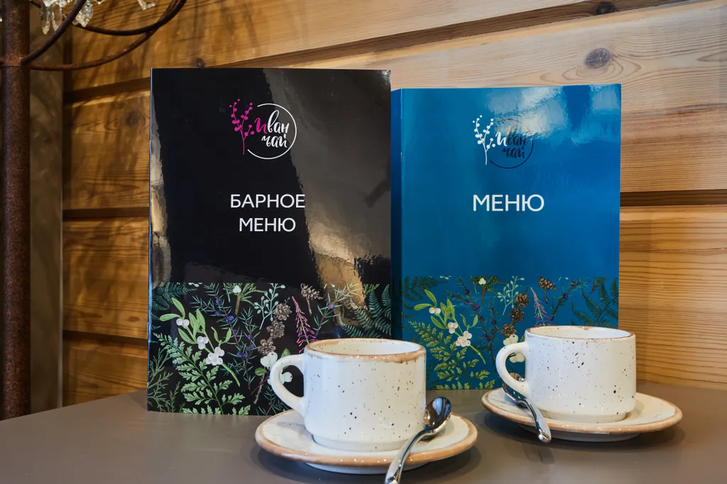 Полулюкс с кроватью размера kihg-size и видом на озеро