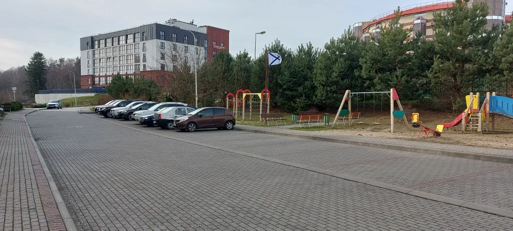 Уютная квартира в тихом районе, альпен парк 15 минут пешком до моря