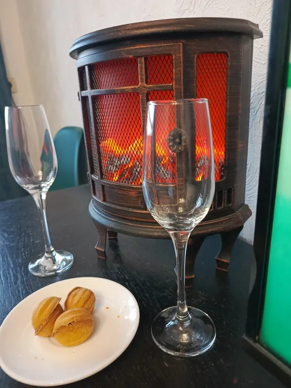 Квартира Романтичная однушка с камином на Волжской набережной — аренда посуточно в Ярославль