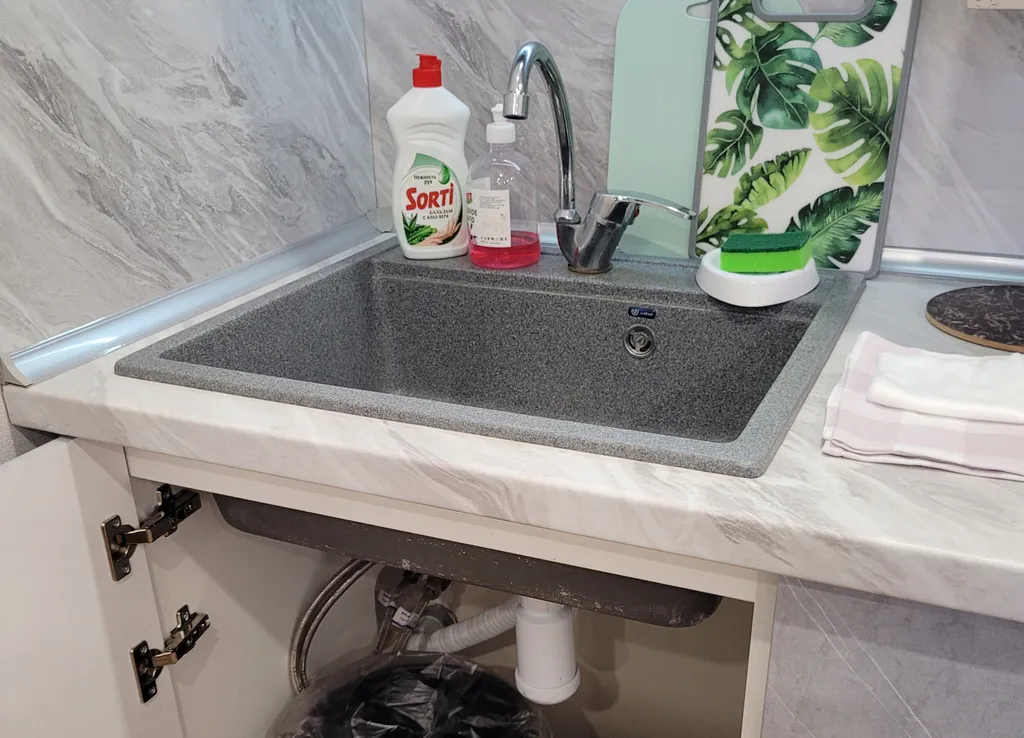 Квартира-студия в новом доме в районе войсковой части