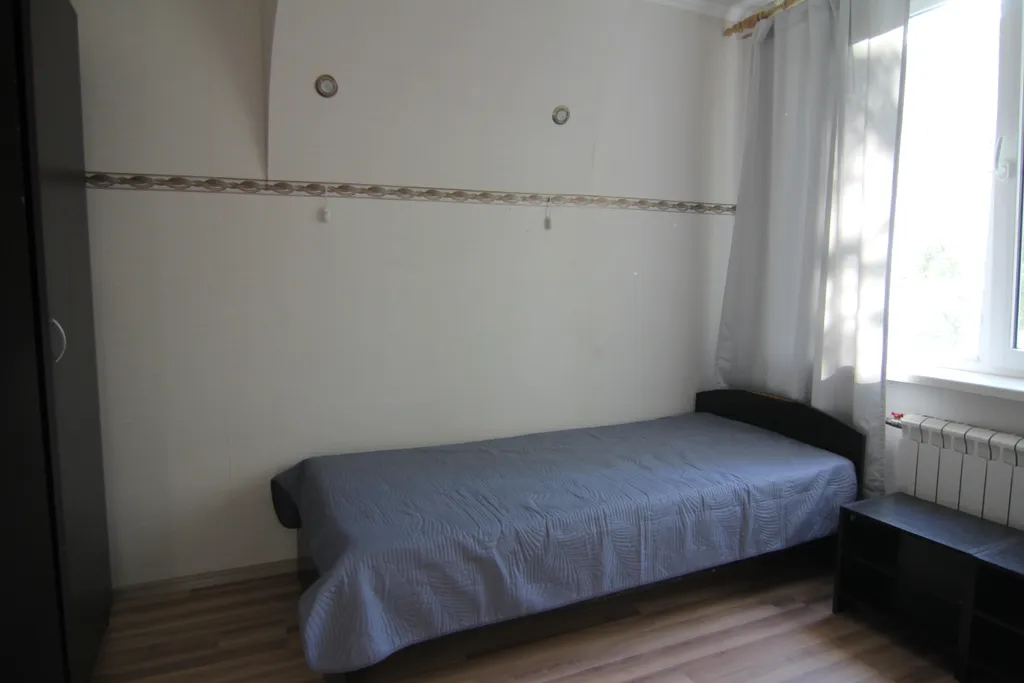 Трёхкомнатная квартира класса стандарт в спальном районе города