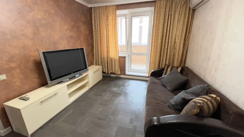 Комфортабельная квартира в новостройке с двумя раздельными местами — аренда посуточно в Тула