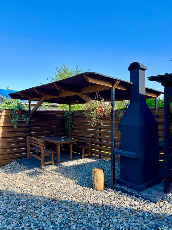 Отдельный домик а-фрейм с бассейном и видом на горы