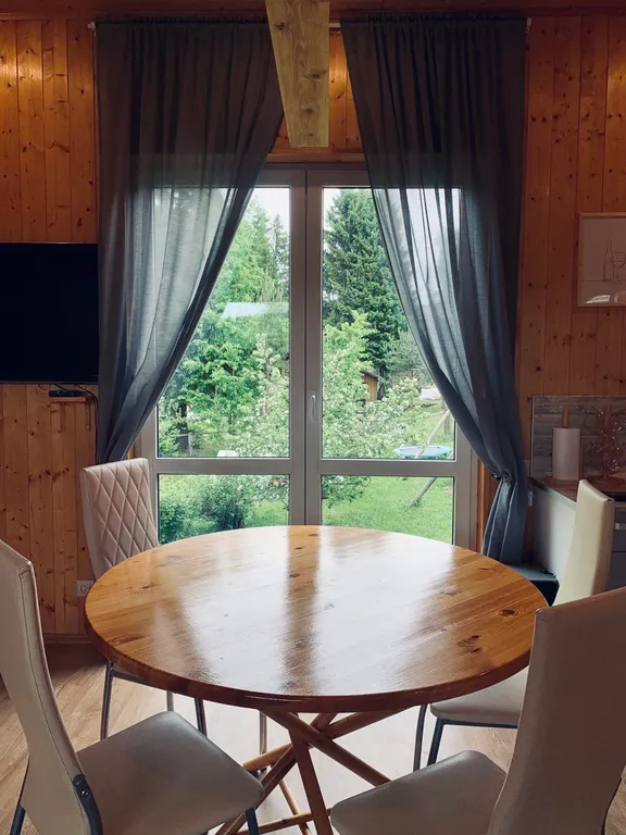 Уютный семейный домик в тихом месте