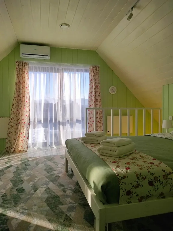 Дом для гостей в курортной зоне с мангальной зоной и парковкой