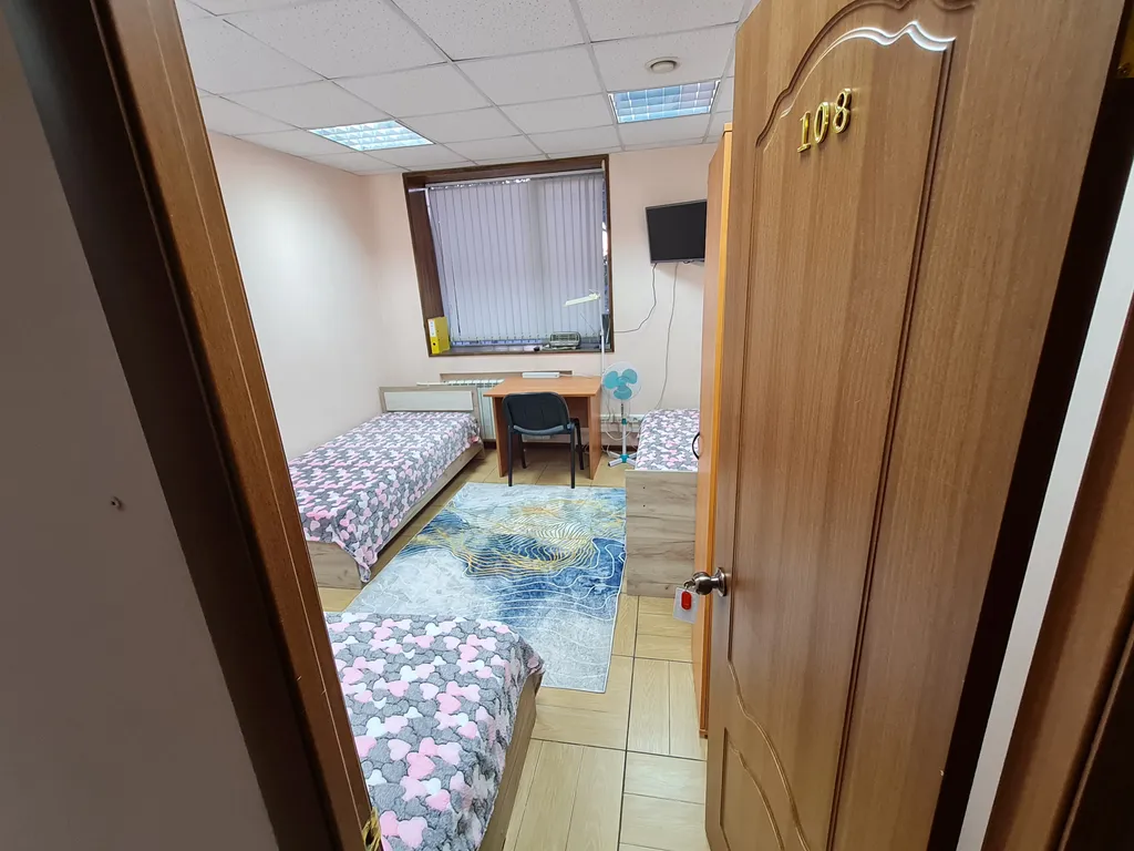 Квартира Трёхместный номер с односпальными кроватями — аренда посуточно в Южно-Сахалинск