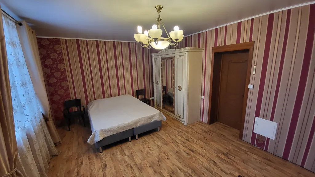 Коттедж Огромный коттедж с бассейном и баней — Богородск