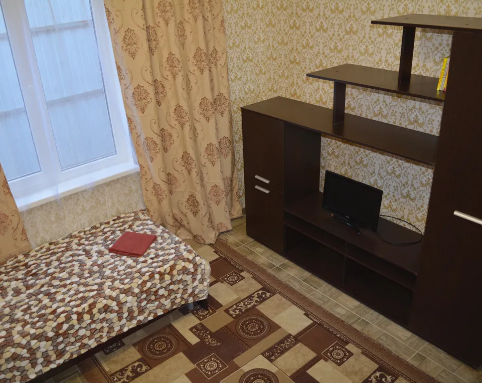 Квартира Квартира Двухкомнатный номер с кухней — Кучугуры