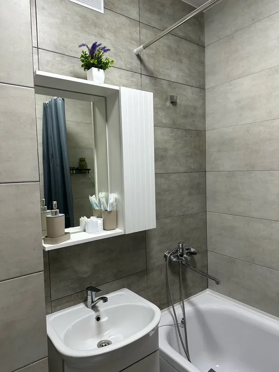 Уютная новая квартира в тихом современном районе