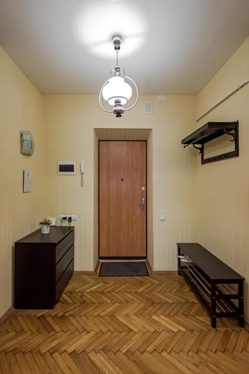 Аккуратный 2-комнатный апартамент рядом с вокзалом