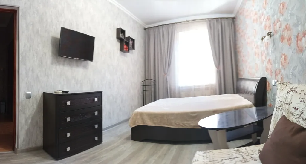 Квартира Уютная квартира с небольшой зеленой зоной отдыха — Евпатория