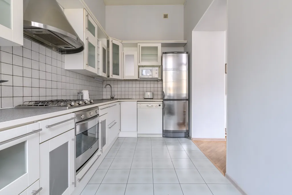 Апартаменты у Эрмитажа
3 спальни, 2 санузла.