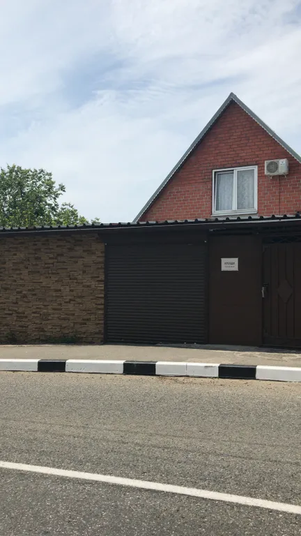 Студия с верандой возле речки Псезуапсе