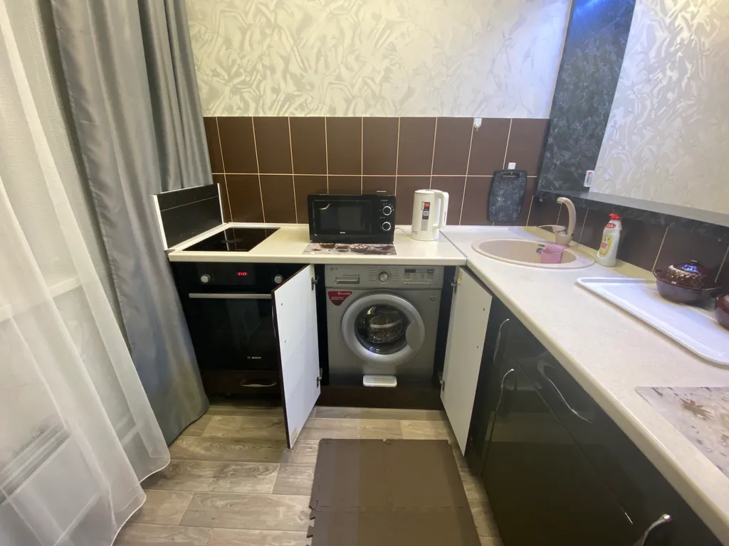 Уютная квартира в центре Новоильинского района