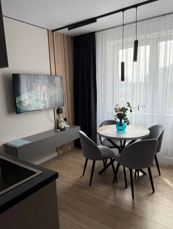 Современная однокомнатная квартира с кондиционером, в центре — аренда посуточно в Могилёв