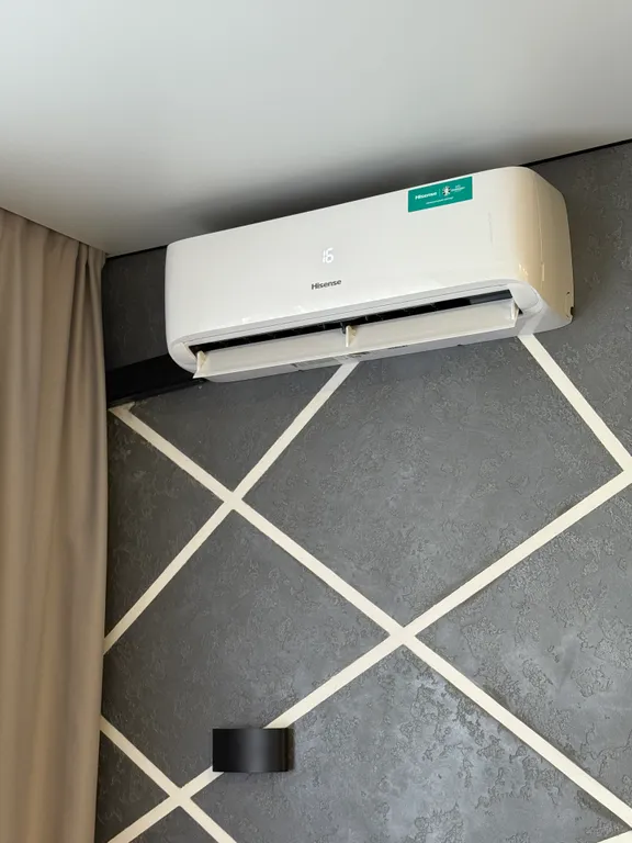 Уютная кино-студия с проектором