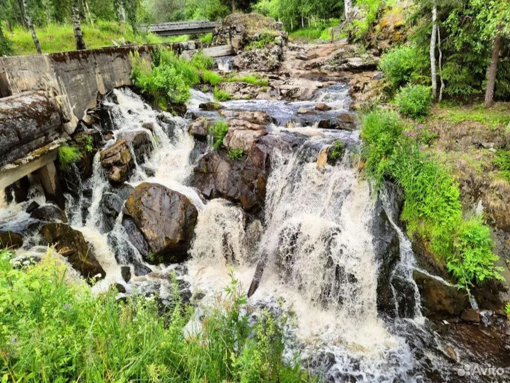 Дом у речки