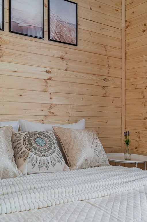 Просторный гостевой хороший дом с горячим банным чаном и баней