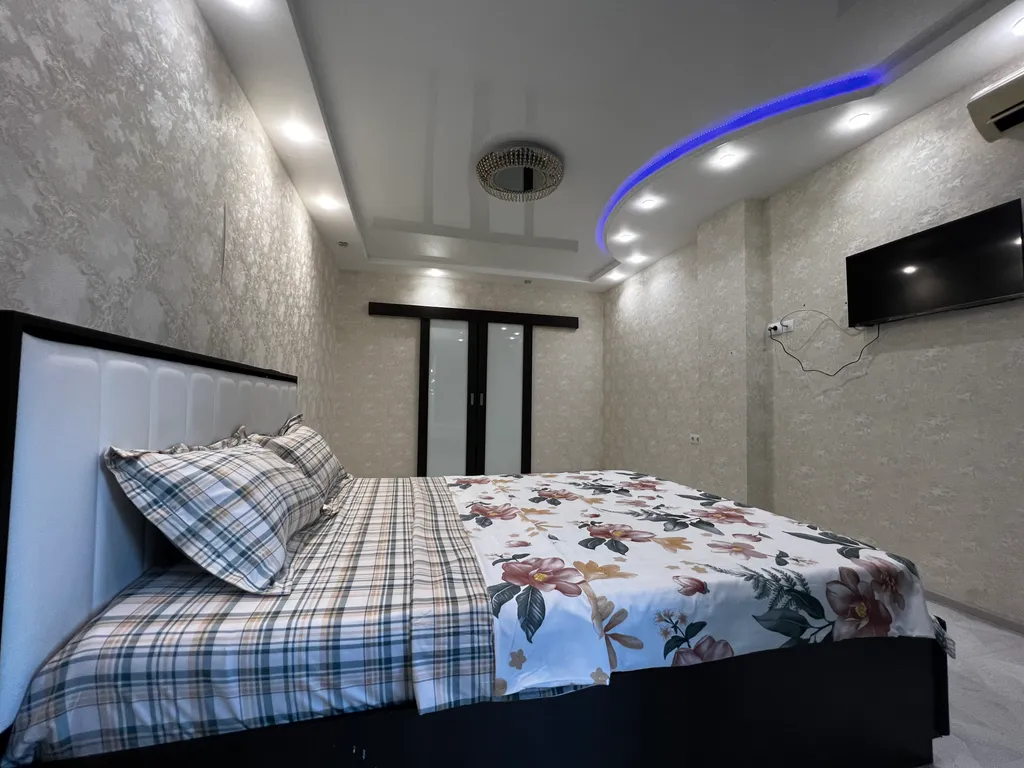 Квартира Квартира Огромная двушка с дизайнерским ремонтом — Свердловский