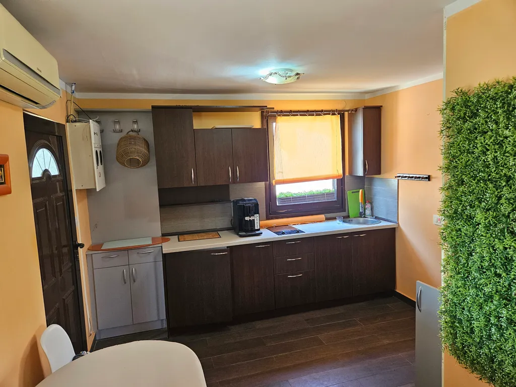 MonteBar2 часть дома на втором этаже с отдельным входом