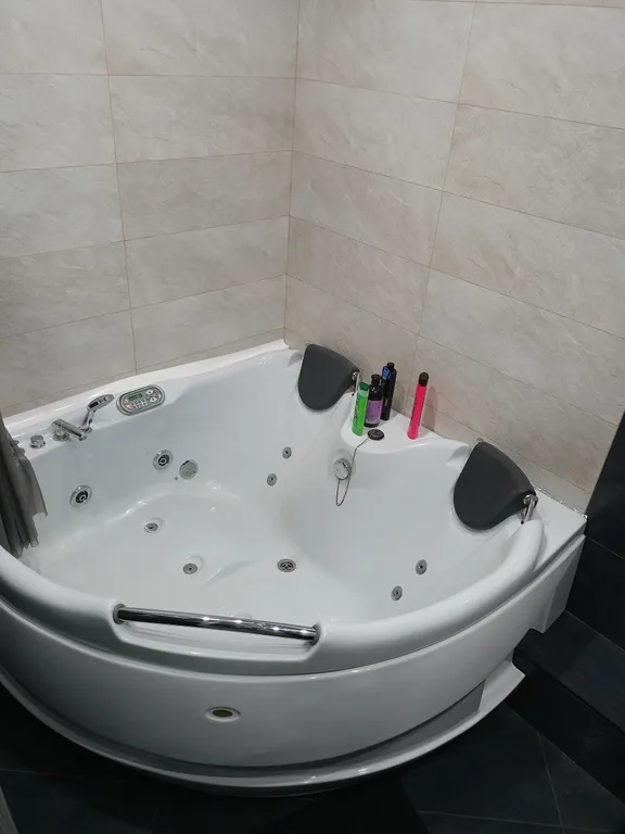 2 комнатная квартира возле школы МВД, Автовокзал, тк Маяк