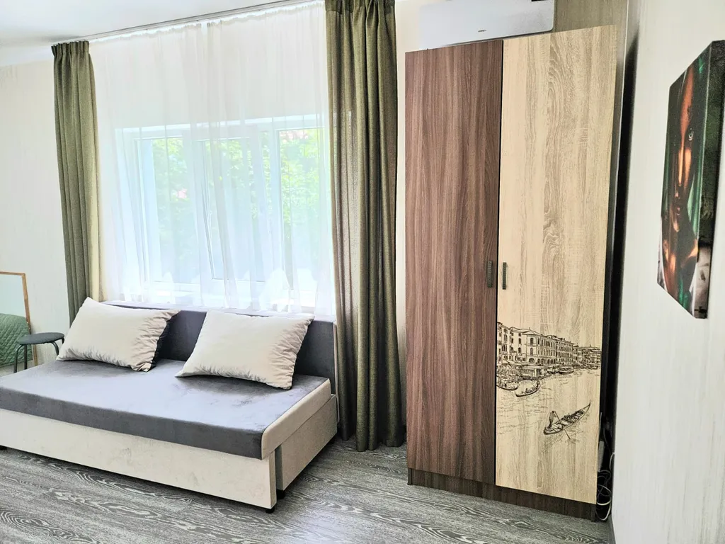 Квартира Квартира Студия в новом доме в тихом районе — Цемдолина