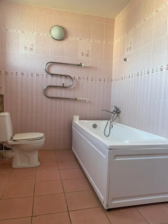 Дом с подогреваемым бассейном и сауной с видом на море