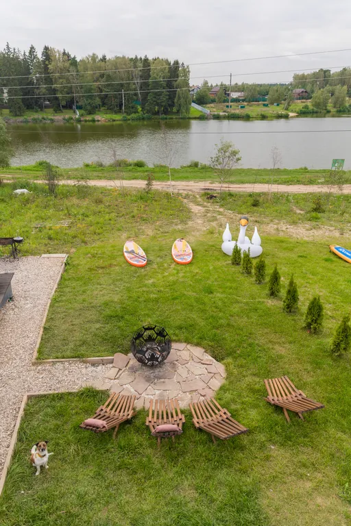 Коттедж Домик на берегу озера с чаном и рыбалкой — Голыгино