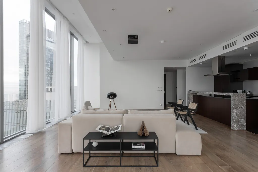 Roomley Panoramic Apartment