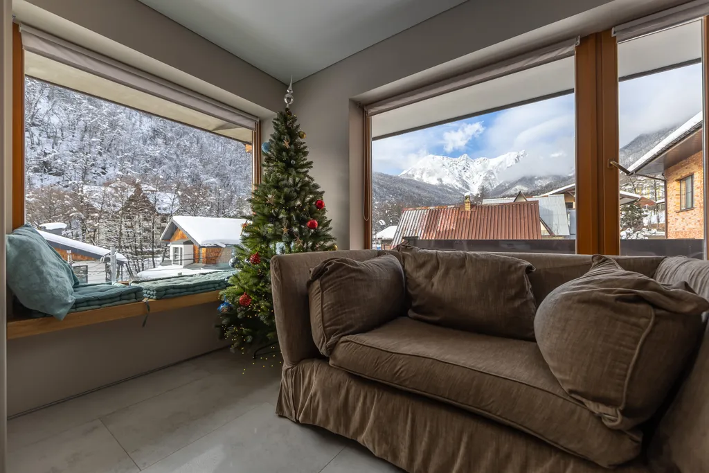 Уютная двухуровневая квартира в Красной поляне с видом на Ачишхо