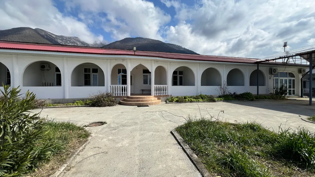 Квартира Квартира Трёхместный номер с видом на горы — Гагра