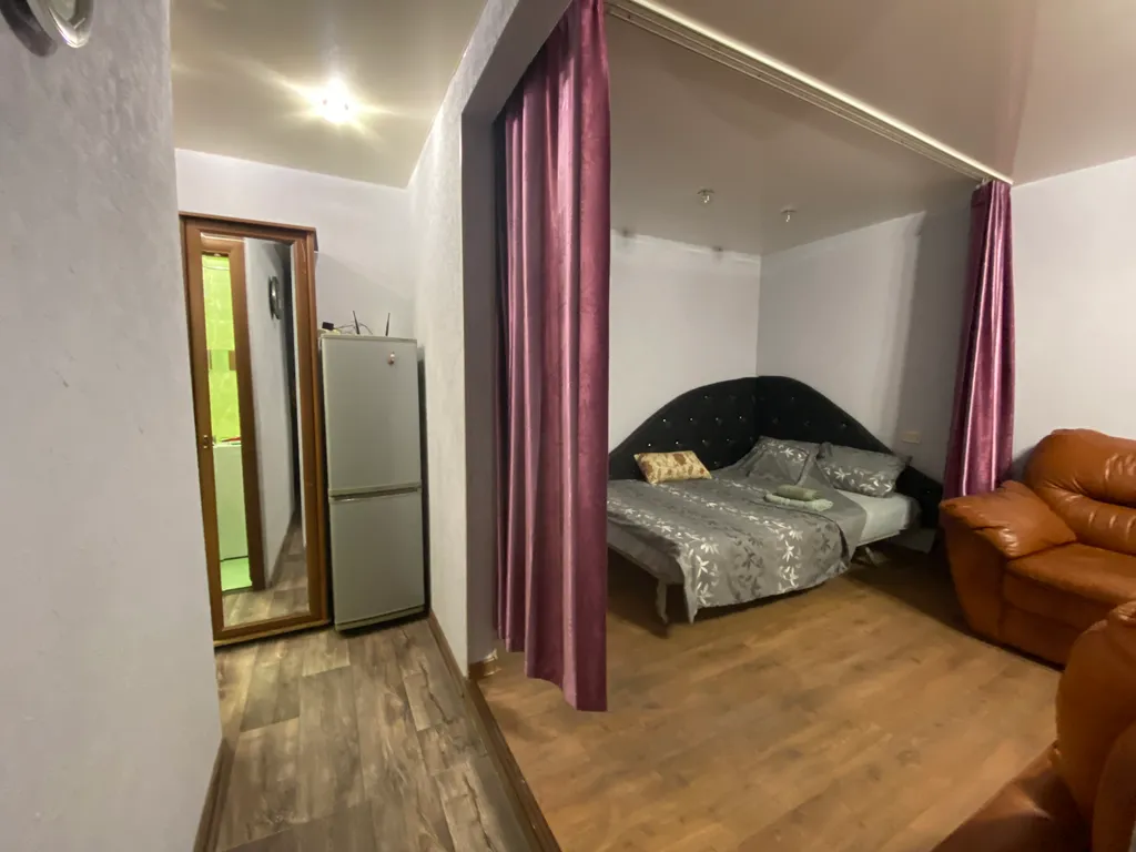 Просторная 2-комнатная квартира у цирка, 1 этаж, парковка, до 6 гостей