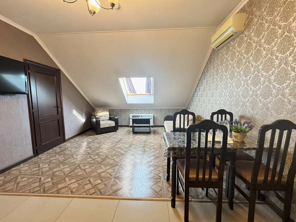 Квартира 2-комнатная Квартира — Геленджик