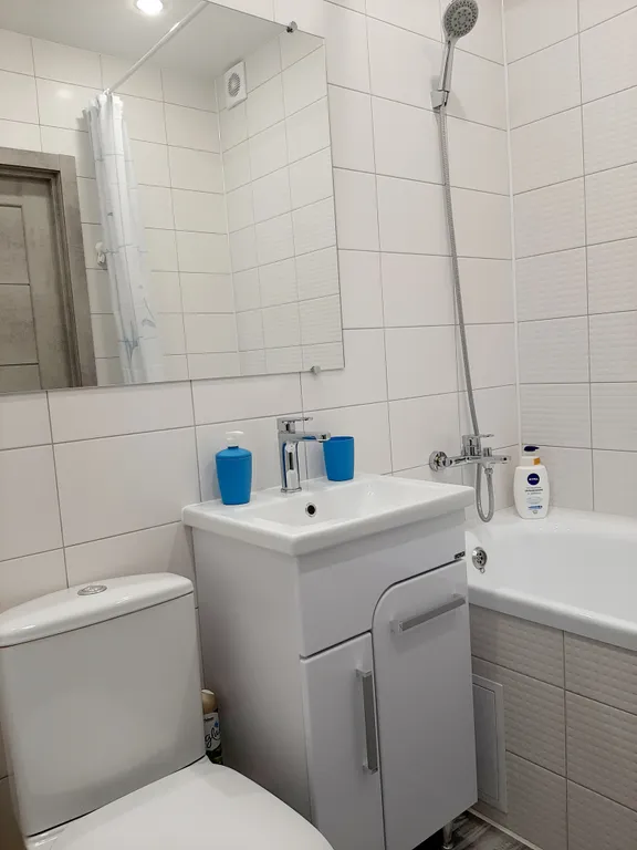 Завораживающий вид с 21го этажа в шаговой доступности от жд вокзала