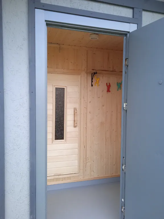 Уютный новый дом рядом с озером и рекой, баня бесплатно