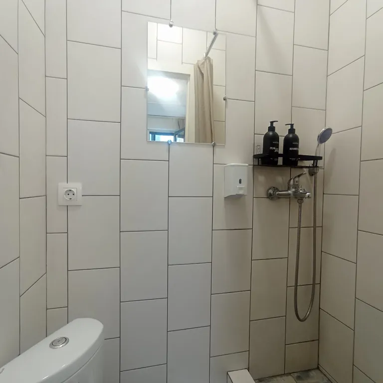 Квартира с балдахином, балконом с лаундж зоной для чая и кофе