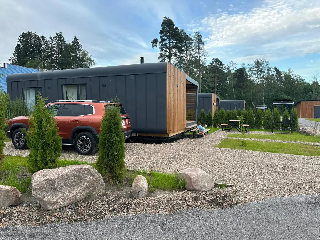 Коттедж Отдельностоящий дом с верандой и видом на озеро — Мичуринское