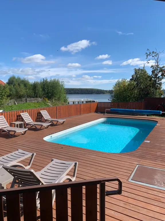 Аквамарин - гостевой комплекс с подогреваемым бассейном