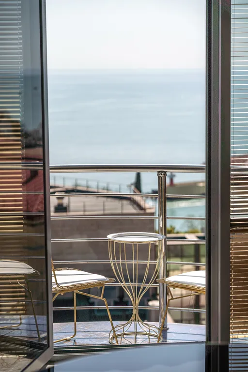 Пентхаус с видом на море и доступом на пляж отеля 5 звёзд