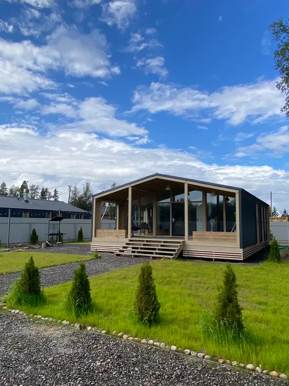 Дом Версаль с уютной террасой