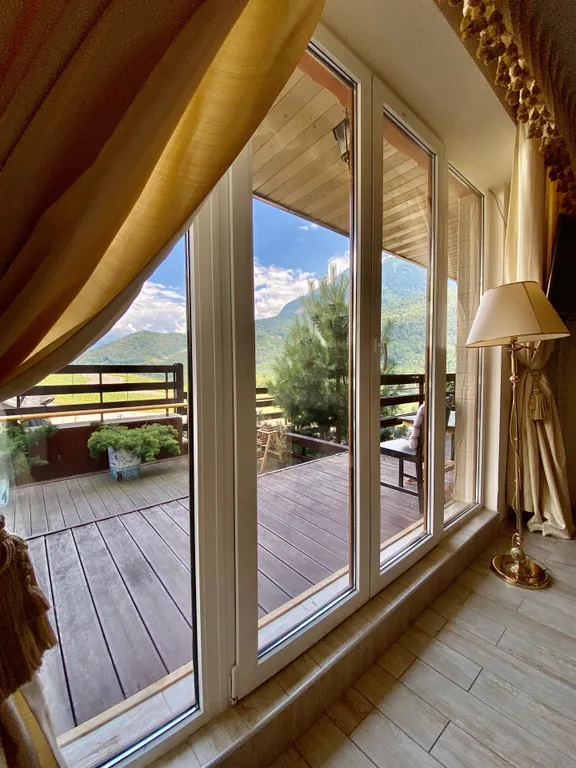 Панорамный люкс, ваша терраса — начало каждого утра