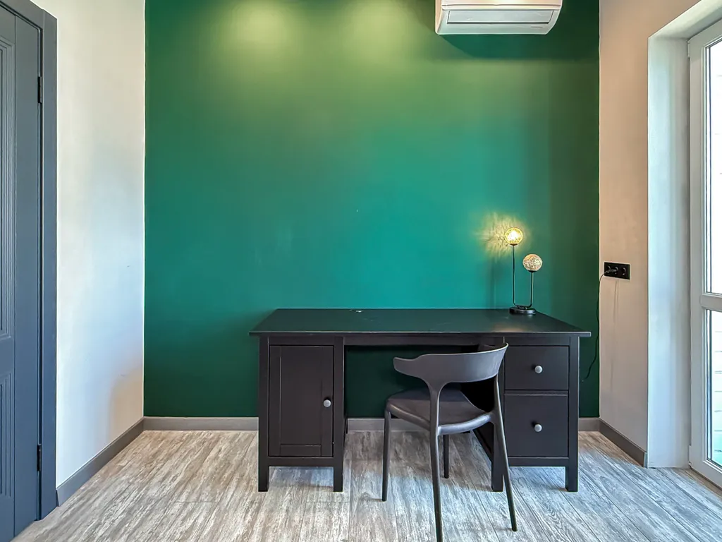 Трехкомнатная дизайнерская квартира в самом центре города